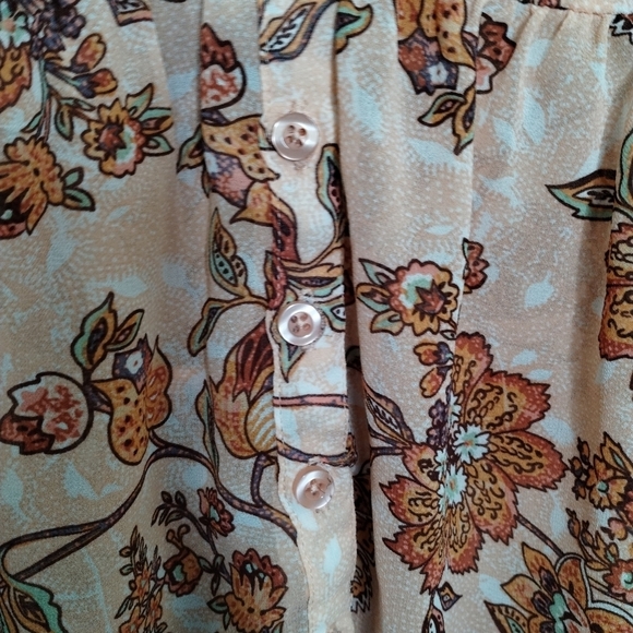 Torrid Lexie Babydoll Chiffon Tunic Hi Low Hem Pearl Floral Size 2X - Picture 4 of 8